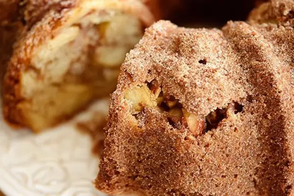 Gooey Autumn Spice Cake