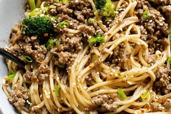 Smoked Salmon Rigatoni Cream