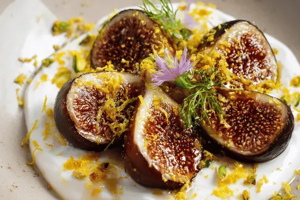 Reduced Strawberry Cake