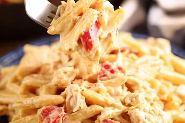 Smoked Salmon Rigatoni Cream