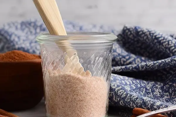 Reduced Strawberry Cake