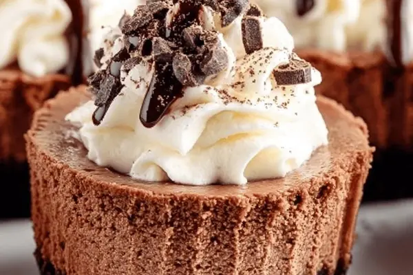 Reduced Strawberry Cake