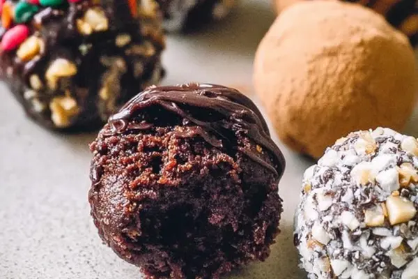 No-Bake Pumpkin Brownie Bites