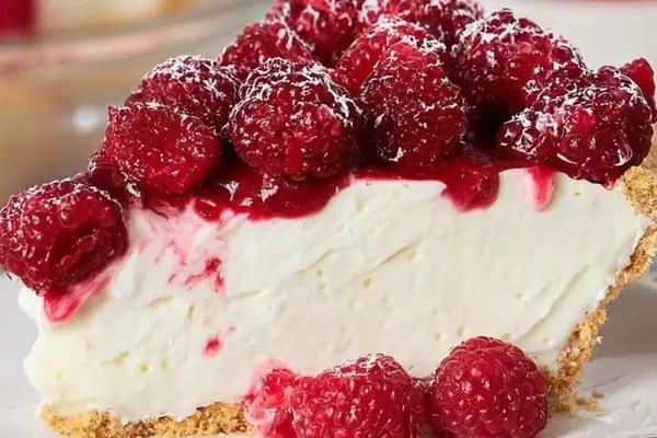 Raspberry Cream Cheese Pie