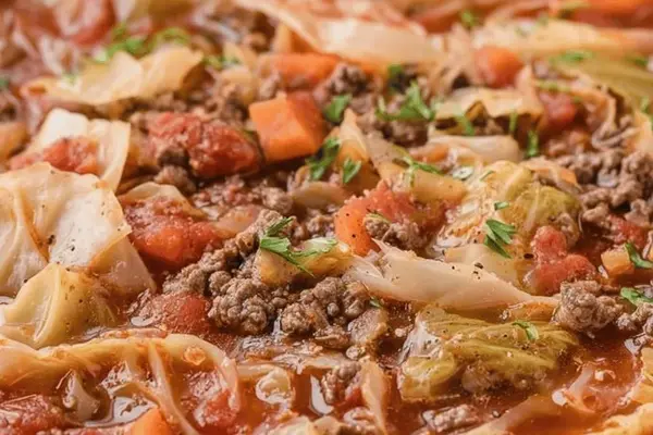 Twisted Cabbage Roll Soup